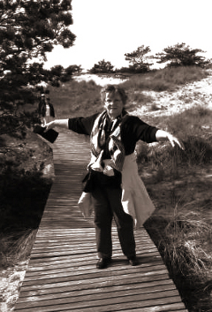 Abbildung: Hildegard am Strand